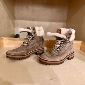 Timberland Women's Courmayeur Valley 6 Shearling Waterproof Boots (Size 6)